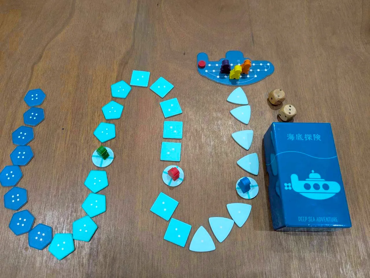 海底探険の実物。ボードゲームカフェ ロンドン（吉祥寺）